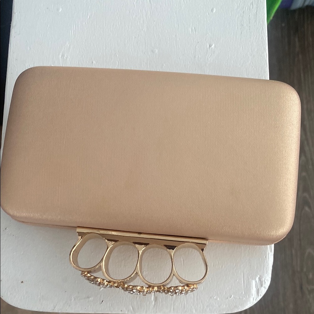 De Blossom Collection Gold Clutch knuckle clutch purse